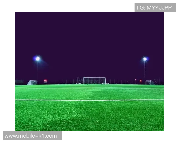 疯狂的足球壁纸带你领略绿茵场上的激情与梦想,尽享足球魅力与视觉盛宴 疯狂的足球壁纸带你领略绿茵场上的激情与梦想,尽享足球魅力与视觉盛宴