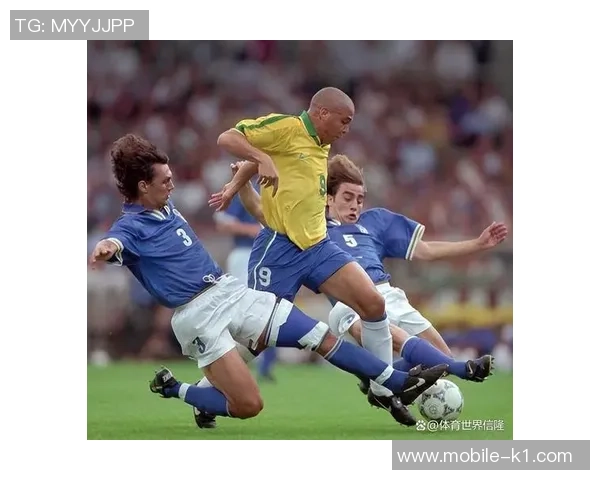 足球一对一的进攻